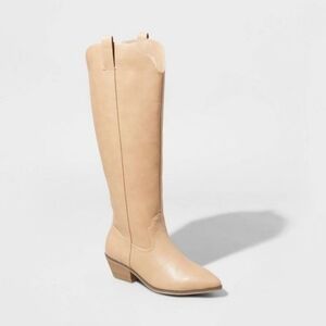 NWOB Women's Western Cow Boy Boots - Universal Thread, Light tan!